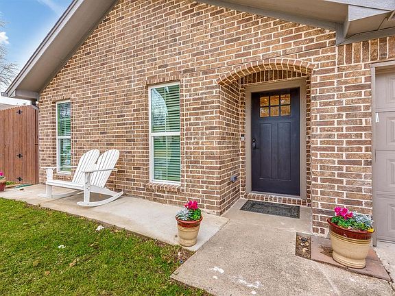 4th image of 2129 Loma Verde Dr