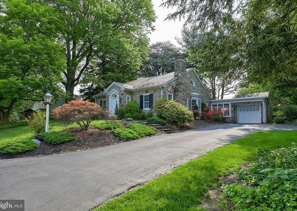 1st image of 409 Atkins Ave