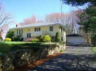 10 Dean Cir, Andover, MA 01810