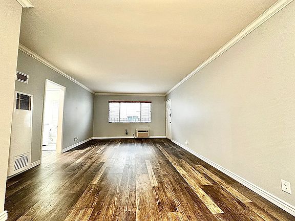 3rd image of 14270 Dickens St #M4