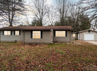 8453 S Vassar Rd, Millington, MI 48746