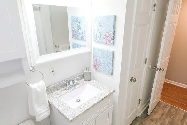 105 N Willow St #6 — Photo 8