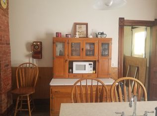 200 S Berwick St, Schaller, IA 51053