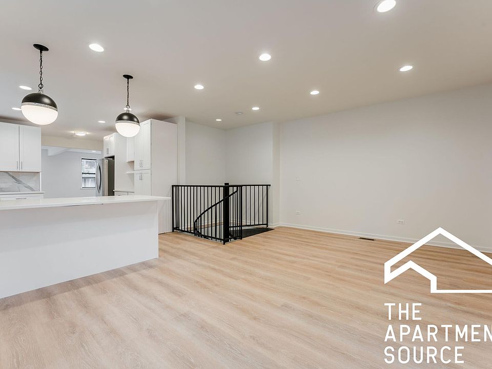1st image of 2665 W Medill Ave #1