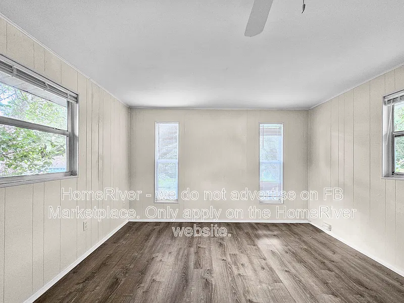 Studio, 1.0 bath, 350 sqft, $1,100 — Photo 2