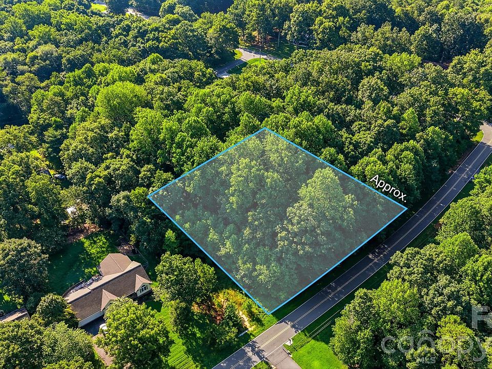 2nd image of 1096 Rollingwood Dr