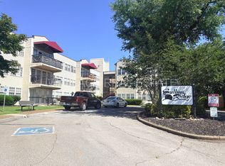 2749 Sullins St APT 211, Knoxville, TN 37919