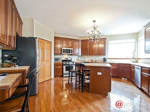 Spacious Kitchen with Spectacular Lake Views and R