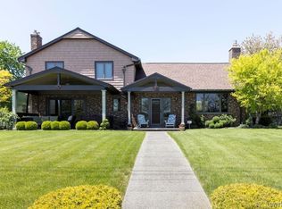 1410 E River Rd, Grand Island, NY 14072