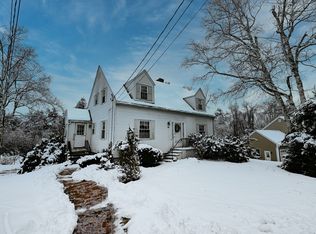 56 Richardson Rd, Fitchburg, MA 01420