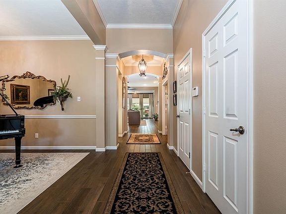 3rd image of 11407 Park River Dr