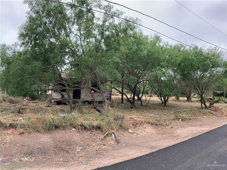 2nd image of 4922 Urbina St