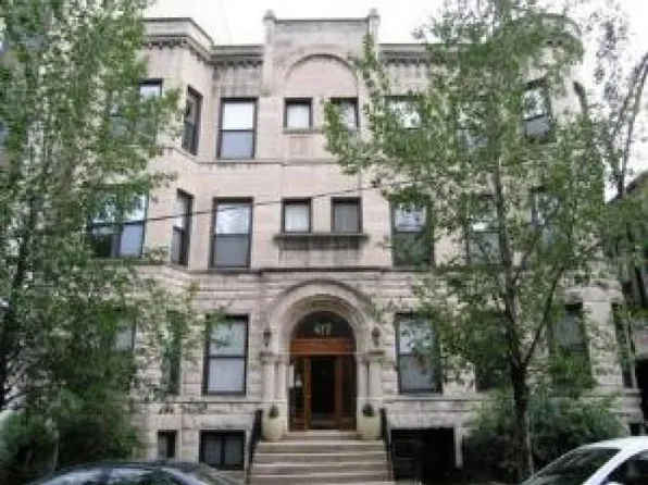 477 W Deming Pl APT 201, Chicago, IL 60614
