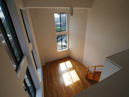 Rented by Sotheby's International Realty | media 37