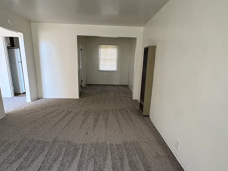 501 E Carrillo St #503 — Photo 6
