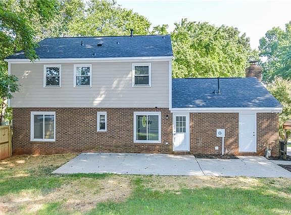 3rd image of 7016 Ludwig Dr