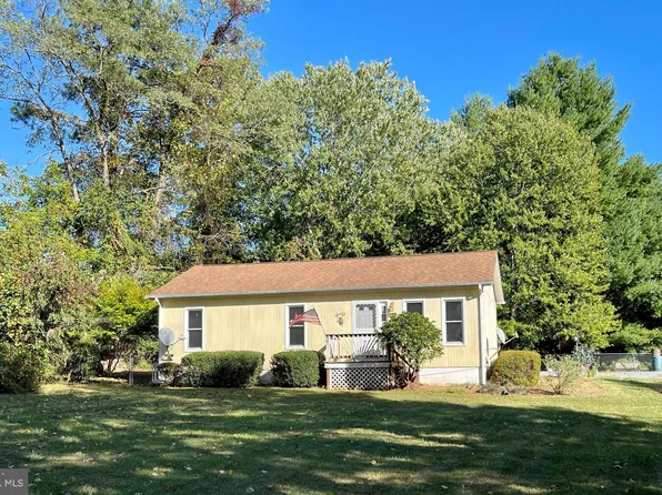 37 Carter Ln, Amissville, VA 20106