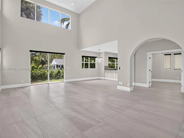 12410 SW 1st St — Photo 11