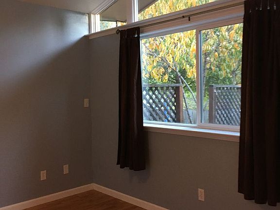 5th image of 20325 Eureka Dr