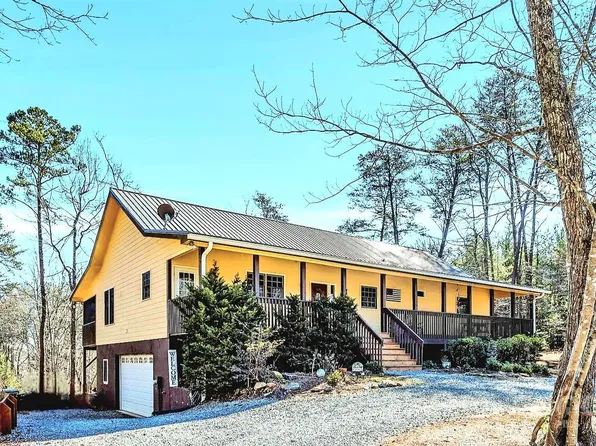 138 Poodles Way, Lake Lure, NC 28746