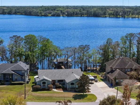 834 Millshore Dr, Chuluota, FL 32766