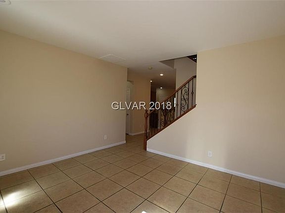 3rd image of 5734 Blackbirch St #0