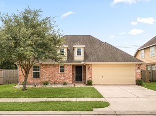 195 Midtown Park Dr, Alvin, TX 77511