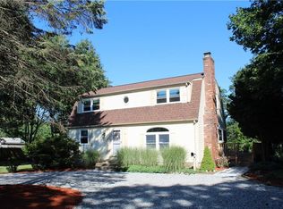 44 Larkin Pond Rd S, South Kingstown, RI 02892