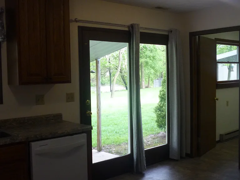 Door to back patio