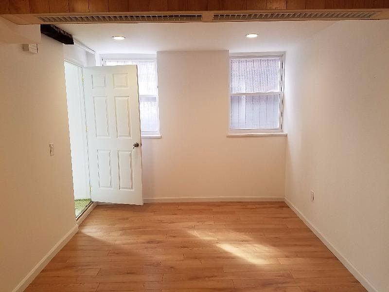 1st image of 3324 89th St #1