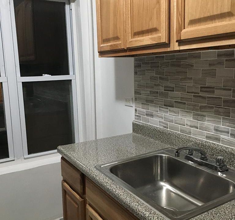 2nd image of 1157 Ward Ave