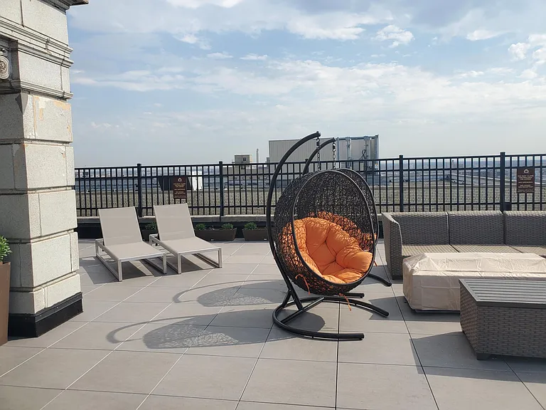 15 E Kirby St #326 — Photo 22