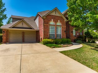 717 Crestbrook Dr, Flower Mound, TX 75028