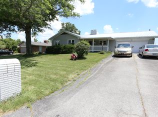 130 Lowry Ln, Wilmore, KY 40390