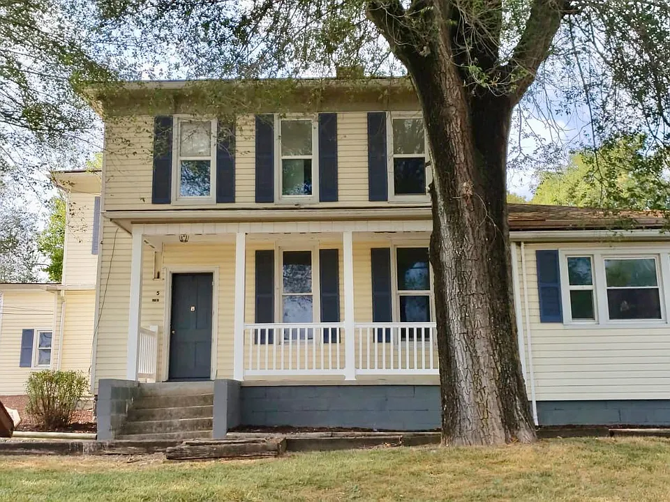5701 N Valley Pike #5
