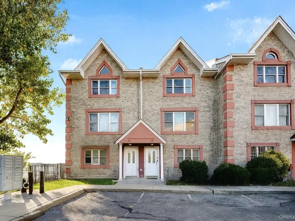 11403 Dalian Ct, College Point, NY 11356