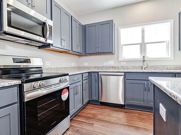 3rd image of 162 Meadow Sage St
