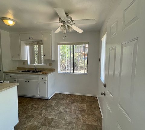 3rd image of 2087 Cameron St