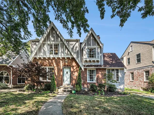 624 E 74th St, Kansas City, MO 64131