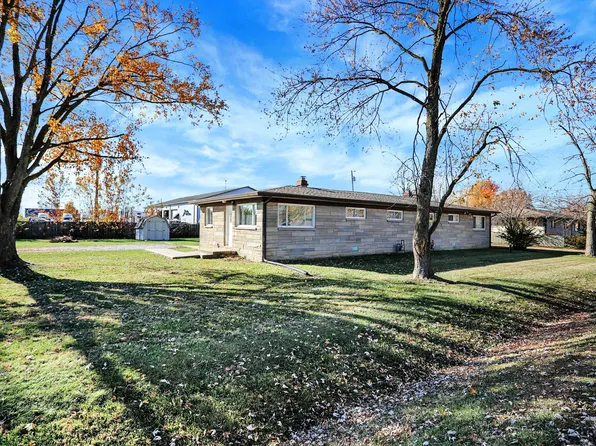 9731 Porter Dr, Avon, IN 46123