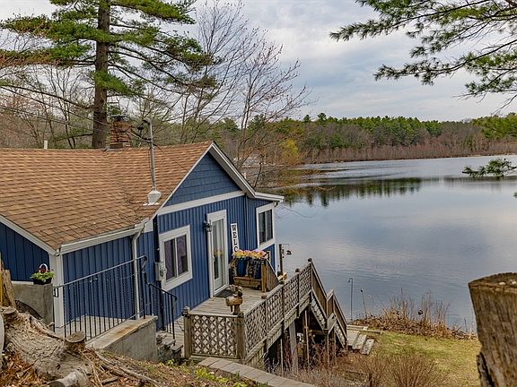 3rd image of 25 Whitney Pond Rd