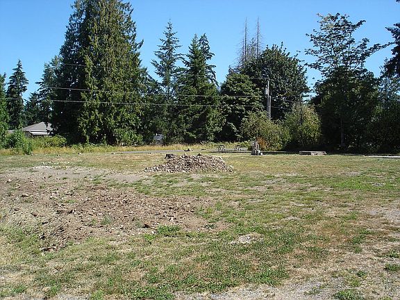 3rd image of 12011 74th Ave E
