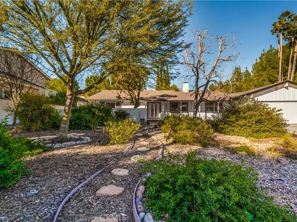 7556 Chaminade Ave, Canoga Park, CA 91304