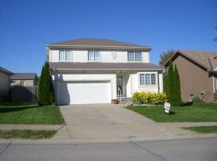 15212 Spencer St, Omaha, NE 68116