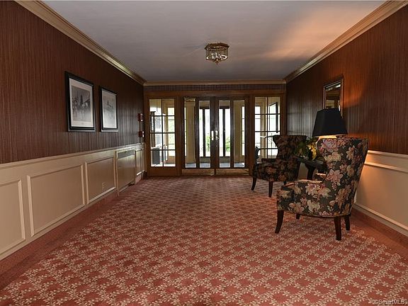 3rd image of 20 Outlook Ave APT 202