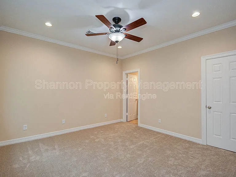 1904 Lauderdale St — Photo 15
