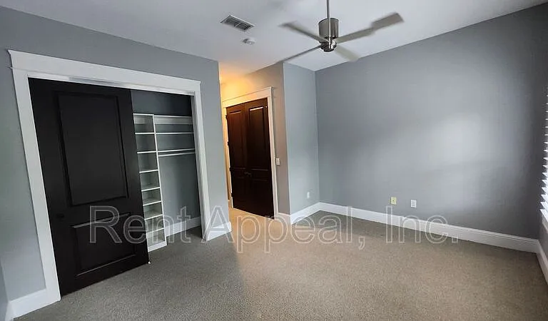 4727 Cypress Cmns — Photo 11