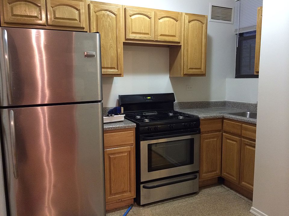 1st image of 307 E 110th St APT 4
