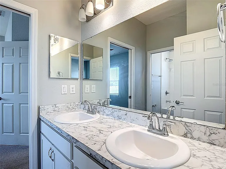 840 Sydney St — Photo 33