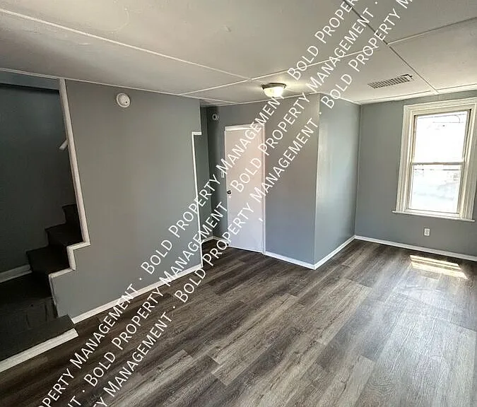 1053 Culvert St — Photo 8